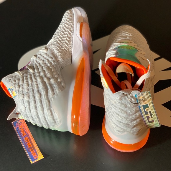SOLD!!NIKE LEBRON 17 - Picture 5 of 8